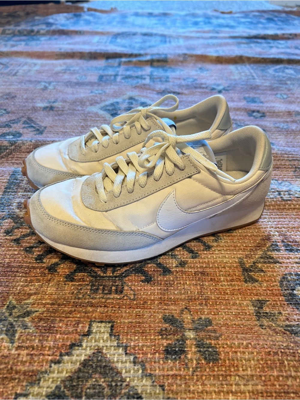 Nike White/Cream Low-Top Sneakers